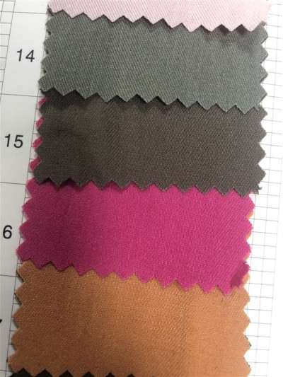 SZ-SMH TR細斜紋 成份：83%滌  13%人棉 4%氨綸 克重：165g 側面照